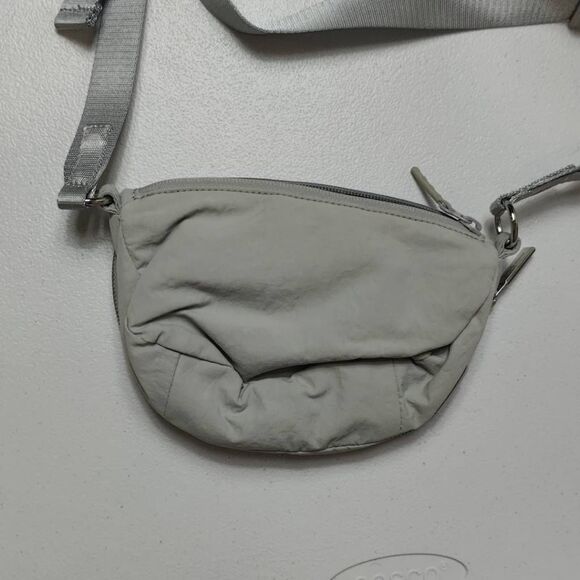 Lululemon All Night Micro Festival Bag- Gray - Picture 4 of 9